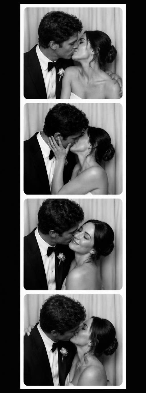Romantisch bruidspaar in fotobooth